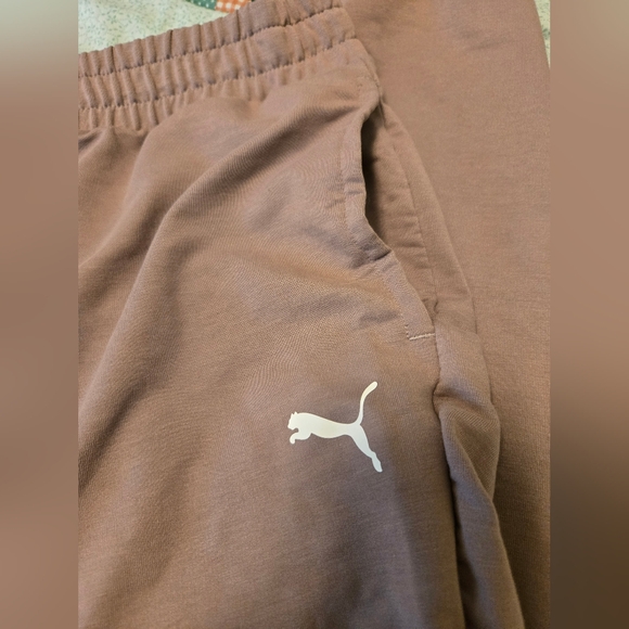 Pink Puma Joggers XL - Picture 2 of 5